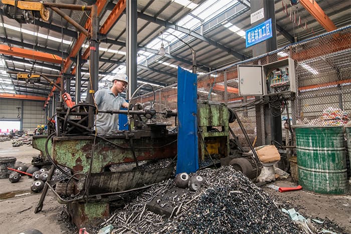 阿尔山螺栓球网架公司